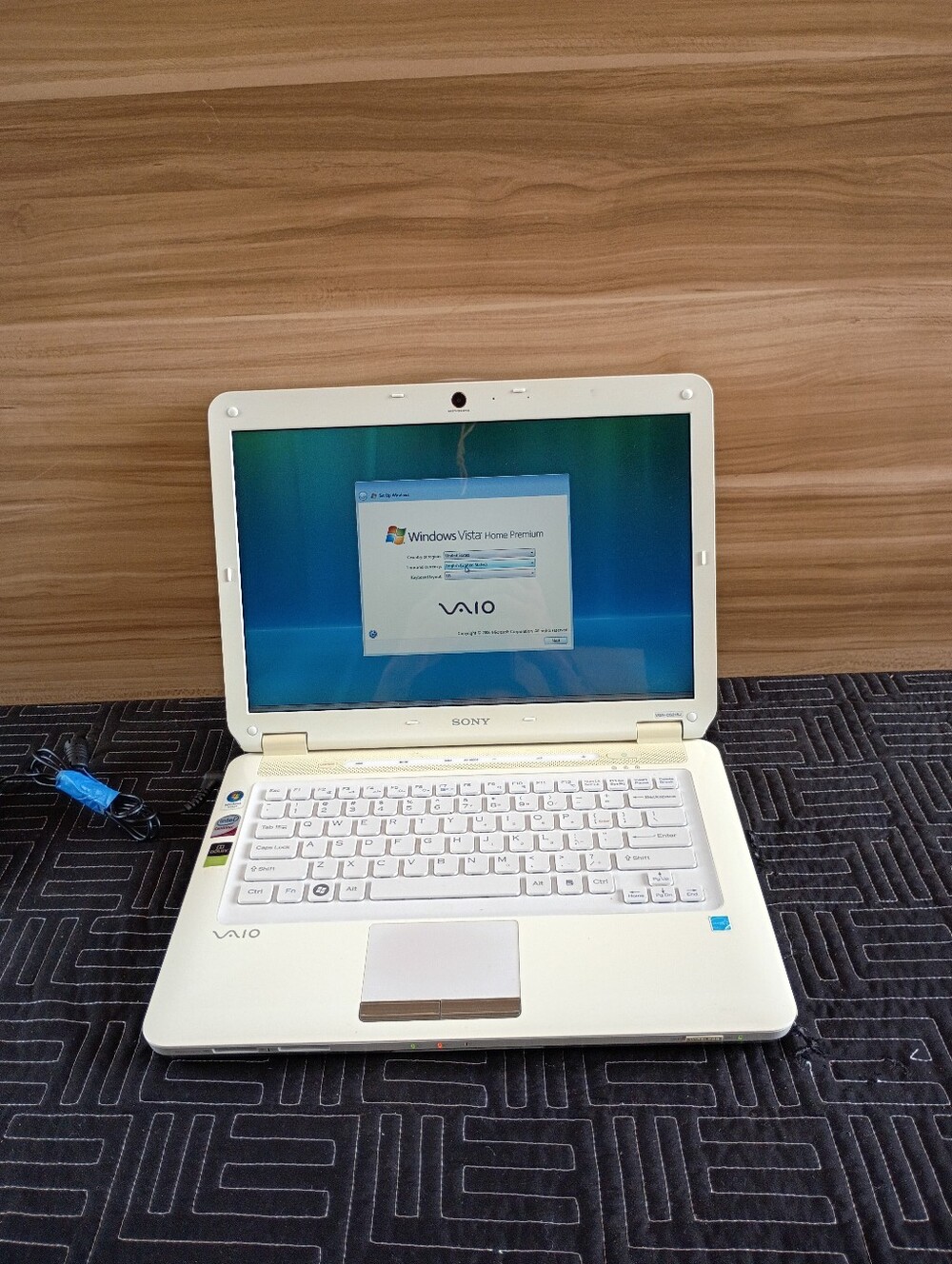 Sony VAIO PCG-3E2L Laptop with Charger Factory Reset Tested